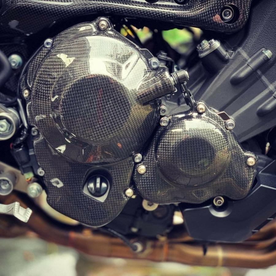 YAMAHA MT-09 15-18年 カーボンエンジンカバーガード : 輸入パーツ専門