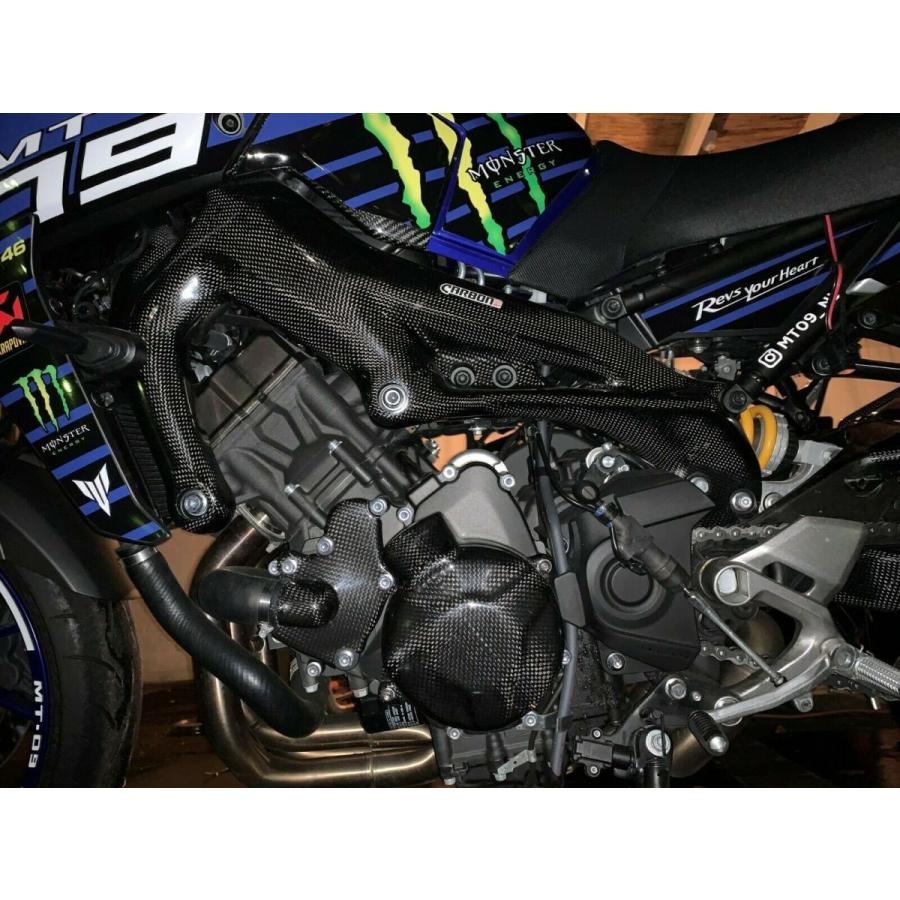 YAMAHA MT-09 15-18年 カーボンエンジンカバーガード : 輸入パーツ専門