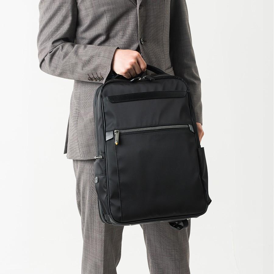 ace. GENE LABEL エースジーン ディバイドリム ビジネスリュック