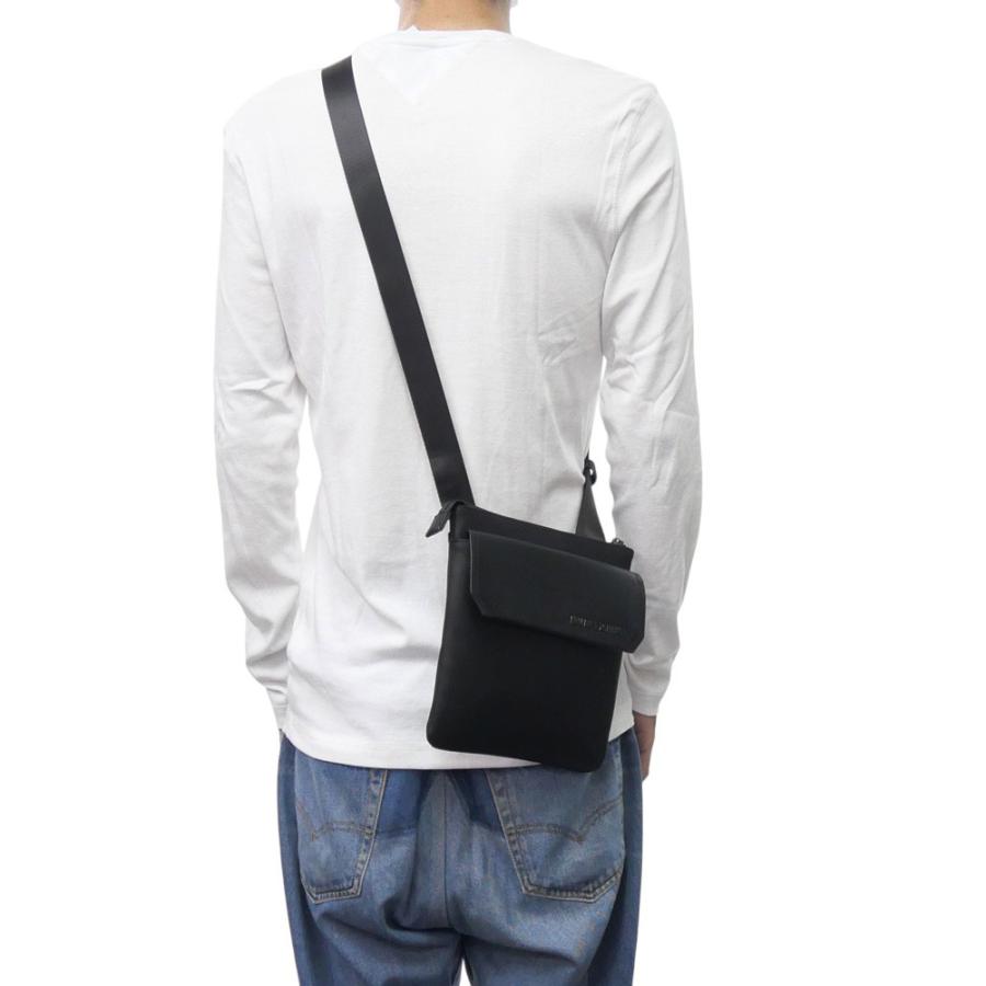 美品　アルマーニエクスチェンジ　メンズ　ショルダーバッグ　レザー　ブラック ARMANI EXCHANGE ショルダーバッグ 「A|X アルマーニ エクスチェンジ