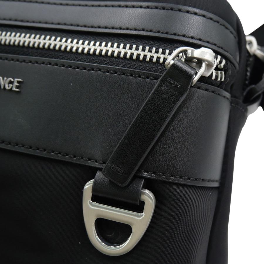 ARMANI EXCHANGE アルマーニ エクスチェンジ A/X メンズショルダーバッグ XM002535 AF22538 ブラック 2026春夏新作の画像