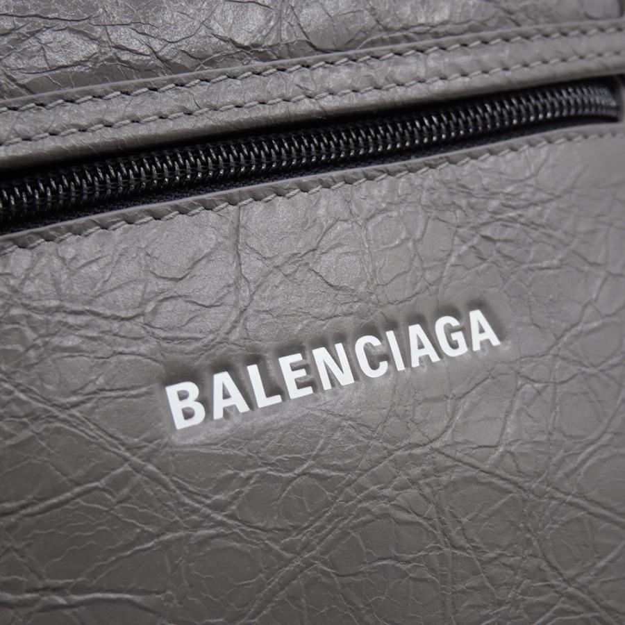 BALENCIAGA バレンシアガ メンズショルダーバッグ 655982 1VG7X BALENCIAGA バレンシアガ メンズショルダーバッグ 655982 1VG7X