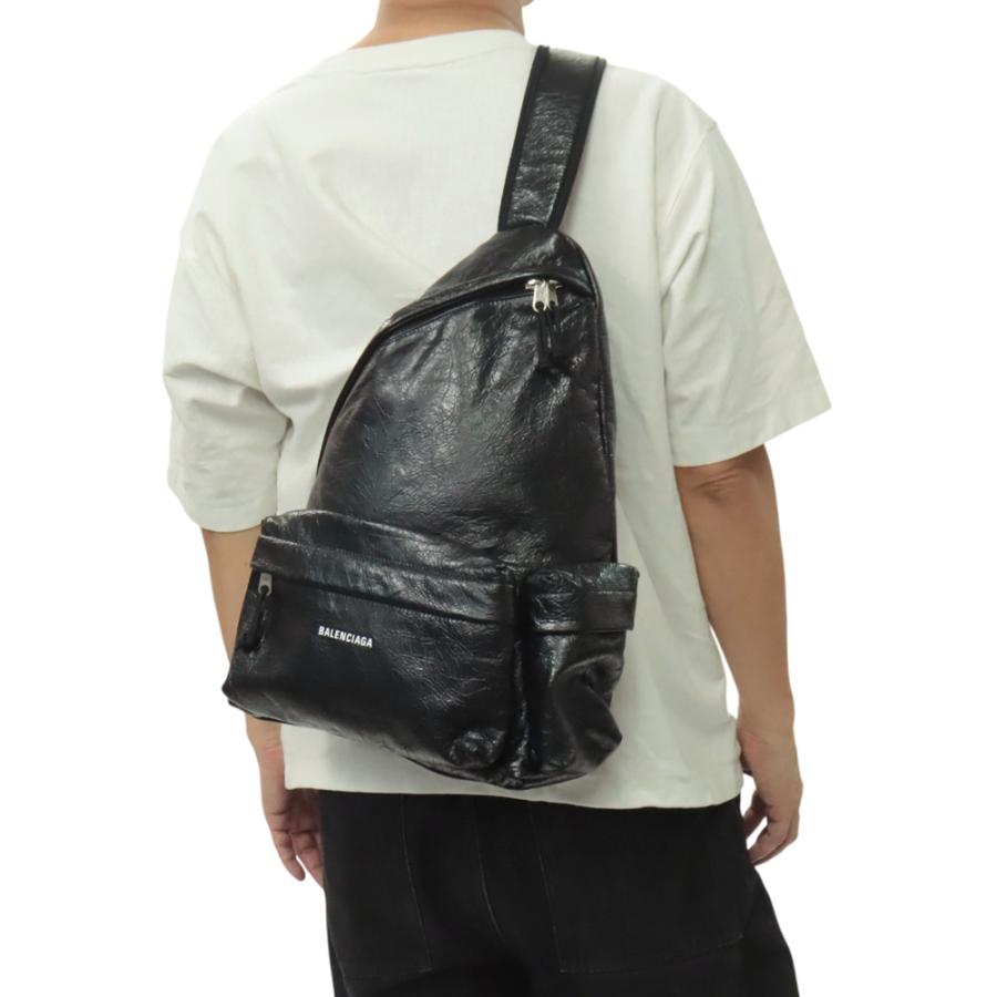 BALENCIAGA バレンシアガ メンズ ショルダーバッグ 853255 1VG7X / EXPLORER SL BACK ブラック 2026春夏新作の画像