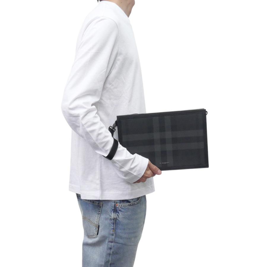 BURBERRY バーバリー メンズセカンドバッグ/ポーチバッグ 8070205 1 / MS FRAME POUCH BRT チャコール 2026春夏新作の画像