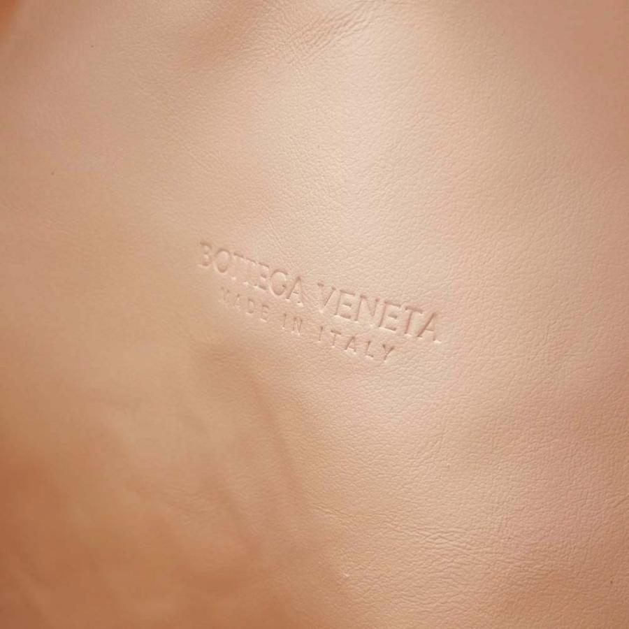 BOTTEGA VENETA（ボッテガ・ヴェネタ） レディースハンドバッグ 690225