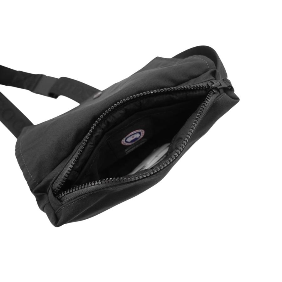 CANADA GOOSE（カナダグース） ユニセックスボディバッグ 8837U / Mini
