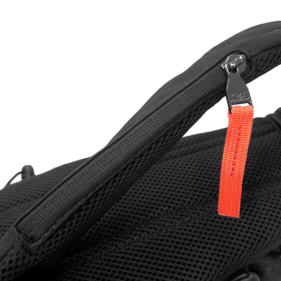 DIESEL ディーゼル メンズボディバッグ X10054 P6872 / ZIP D