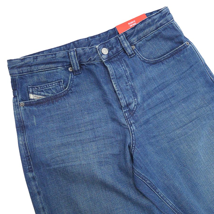 DIESEL ディーゼル メンズジーンズ A11598-0BEBJ / 2001 D-MACRO L.32 ブルー 2026春夏新作の画像