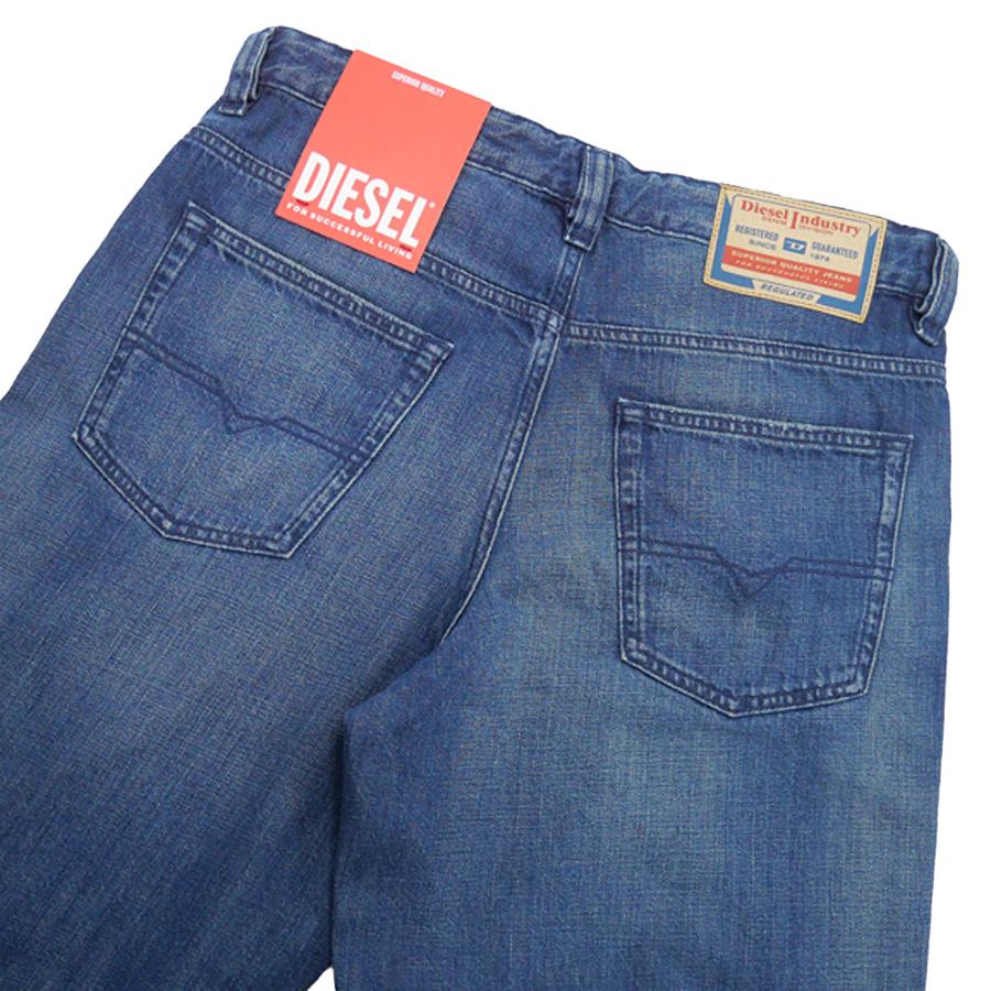 DIESEL ディーゼル メンズジーンズ A11598-0BEBJ / 2001 D-MACRO L.32 ブルー 2026春夏新作の画像