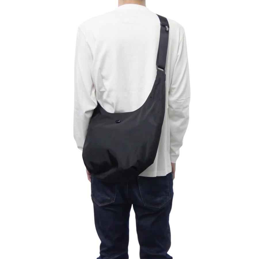 DIESEL（ディーゼル） メンズショルダーバッグ X10565 P8166 / D-PACK