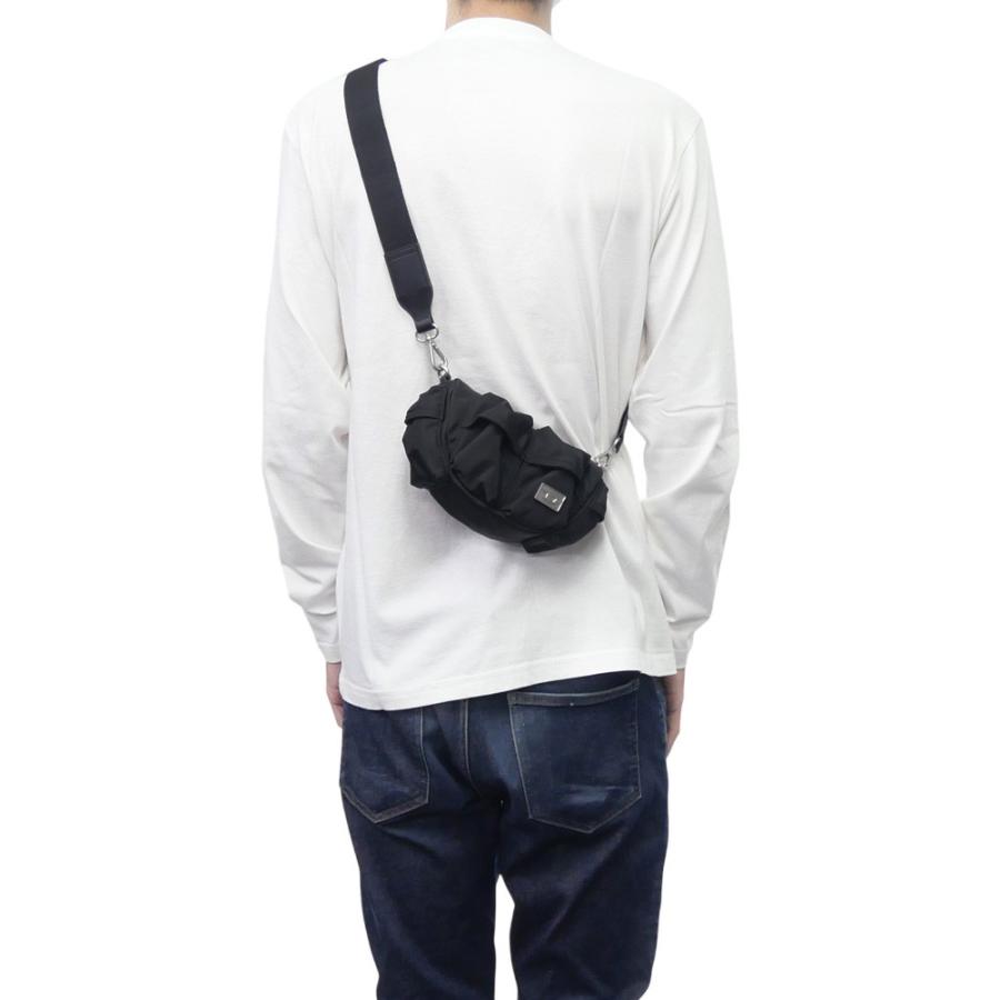 DIESEL（ディーゼル） メンズミニクロスボディバッグ X10571 P8166