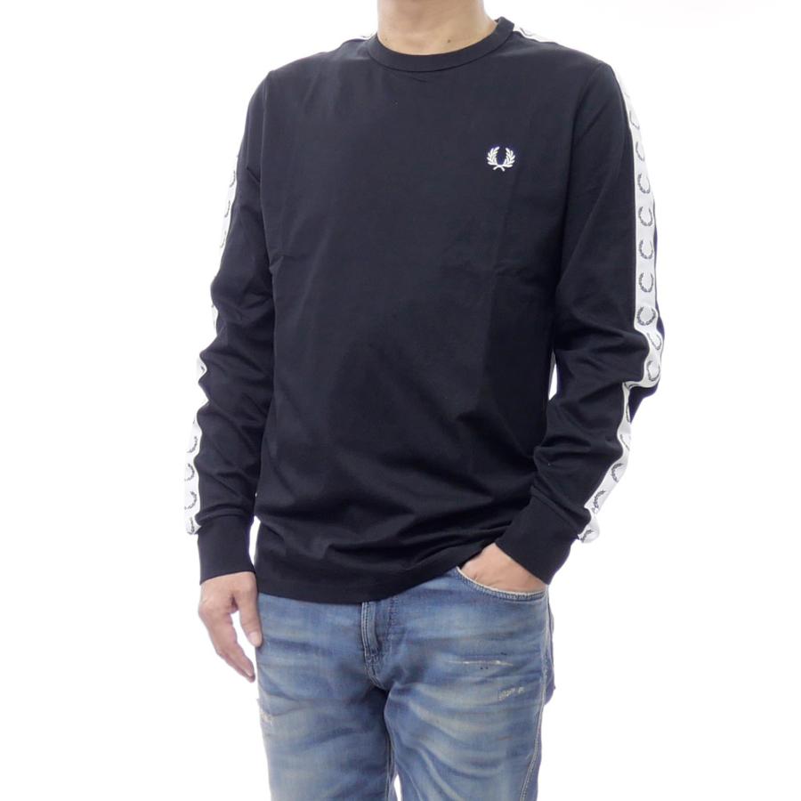 FRED PERRY フレッドペリー メンズクルーネックロングTシャツ M4621 / TAPED LONG SLEEVE T-SHIRT ブラック 2025秋冬新作 FRED PERRY（フレッドペリー） メンズクルーネックロングTシャツ M4621