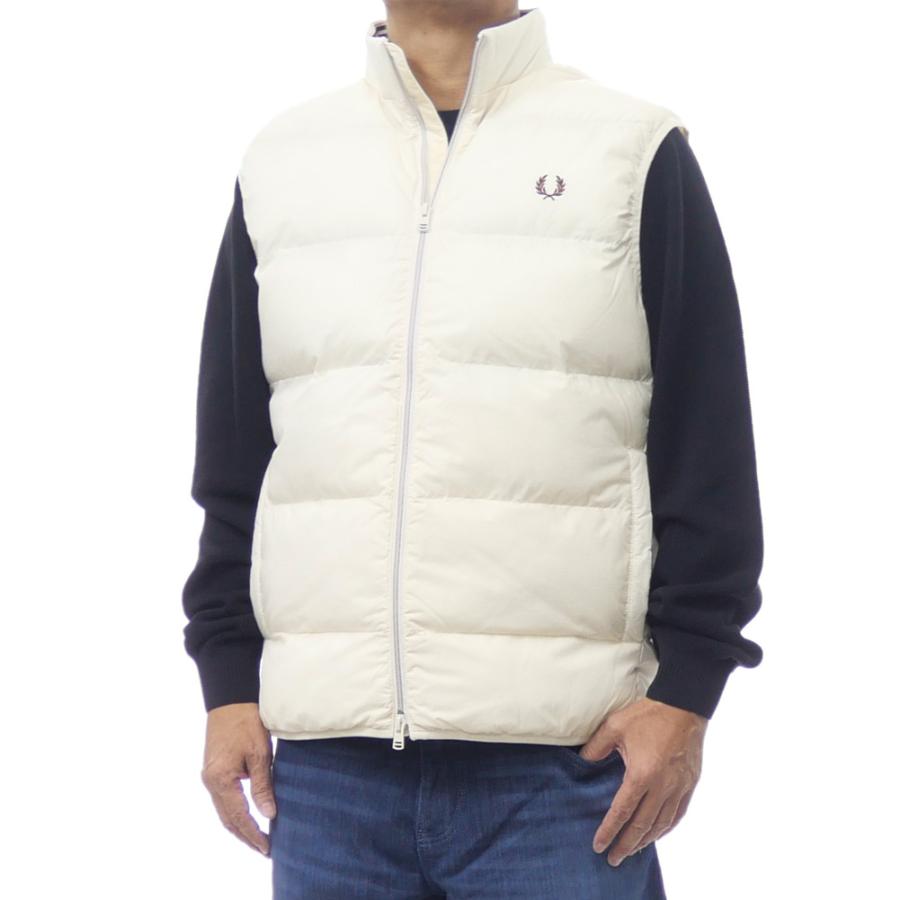 FRED PERRY（フレッドペリー） メンズ中綿ベスト J8522 / INSULATED