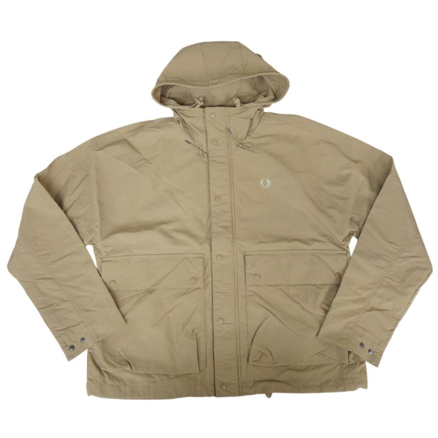FRED PERRY（フレッドペリー） メンズナイロンジャケット J8572