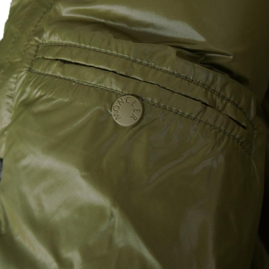 MONCLER モンクレール メンズダウンブルゾン 1A00130 596XE / TRIPITI ネイビー×カーキの画像