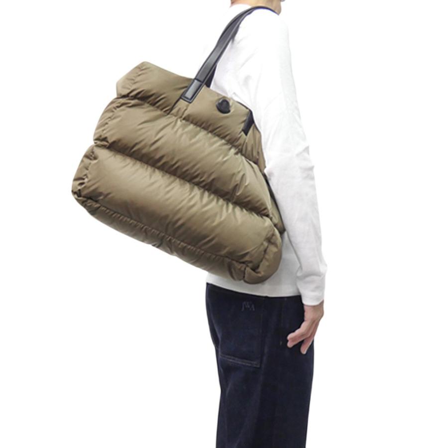MONCLER モンクレール ユニセックストートバッグ 5D00010 M7451 / NEW CARADOC カーキの画像