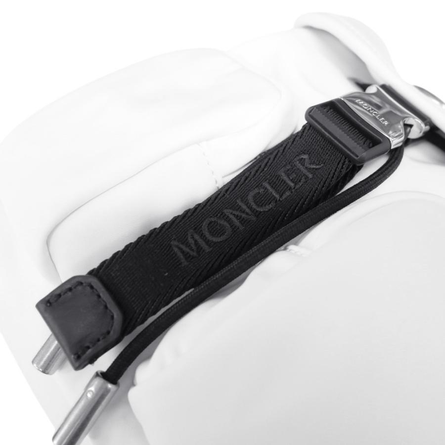 MONCLER モンクレール レディースショルダーバッグ 5A00003 M3873 / MINI TRICK BACKPACK ホワイトの画像