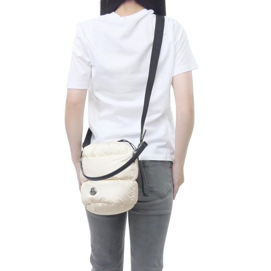 MONCLER モンクレール レディースショルダーバッグ 5I00002 M6275 / CARADOC BUCKET ホワイト 2026春夏新作の画像