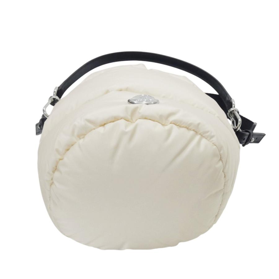 MONCLER モンクレール レディースショルダーバッグ 5I00002 M6275 / CARADOC BUCKET ホワイト 2026春夏新作の画像