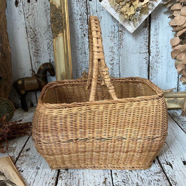 ≫70-80sヴィンテージ*古いラタン ピクニックバスケット*籐籠かご