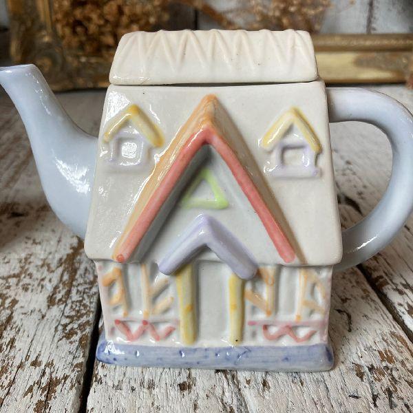 VINTAGE ≫ヴィンテージ 未使用*陶器製 ポット＆デミタス カップ