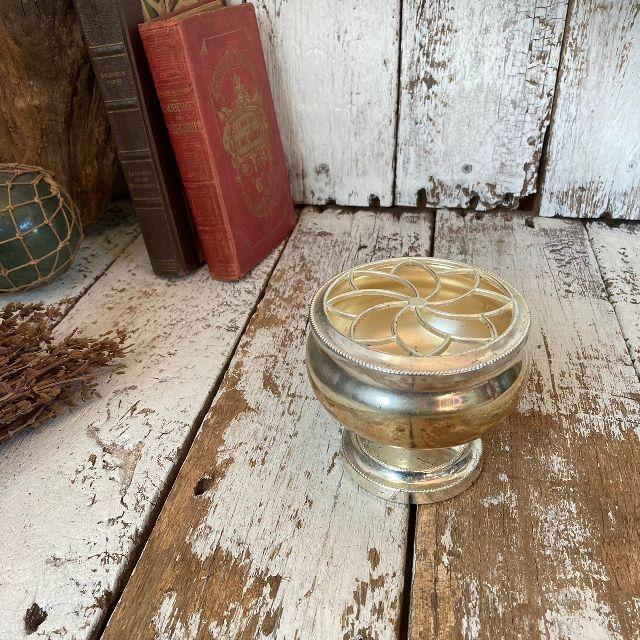 イギリス ヴィンテージ Ian Heath社  シルバープレート ポプリポット VINTAGE イギリス ヴィンテージ Ian Heath社 IANTHE シルバー