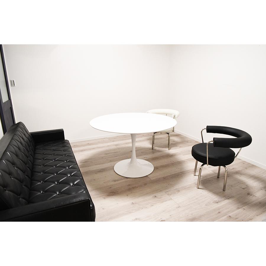 LC7 アニリンレザー仕様 総本革 色ホワイト ルコルビジェによる