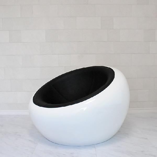 ピーチチェア エーロアールニオ デザイン ホワイト×ブラック