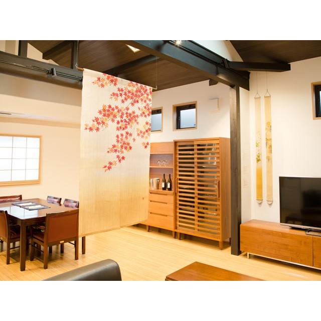送料無料 沖縄 北海道除外 のれん 手描き 紅葉の宴 もみじのうたげ 京都 洛柿庵 麻 150ｃｍ もみじ 秋 和 モダン 暖簾 壁掛け 四季 春夏秋冬 11 Ru 生活セレクトショップトレフール 通販 Yahoo ショッピング