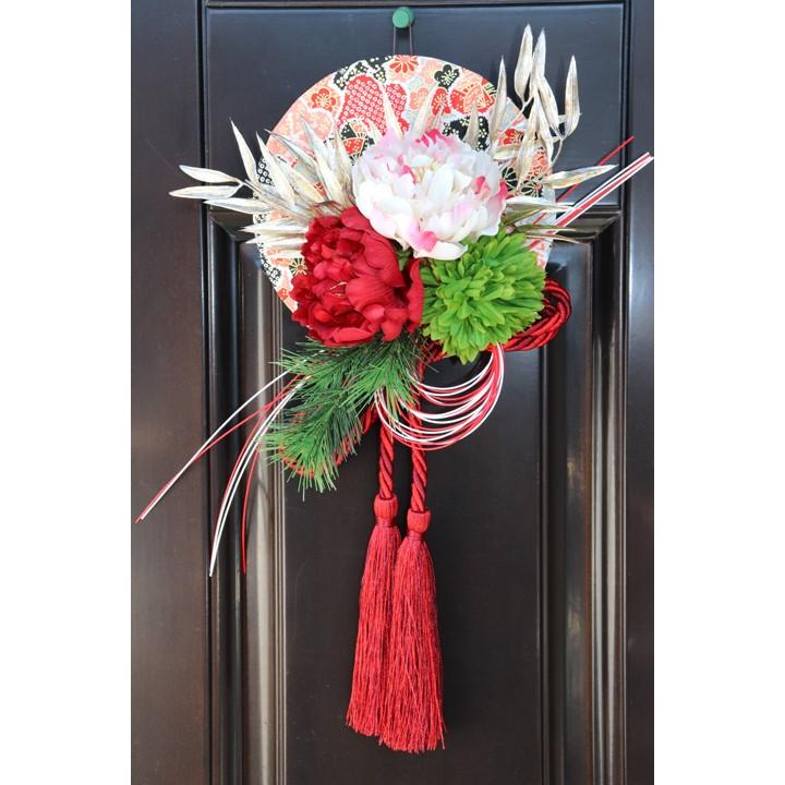 正月飾り 紅白牡丹と菊の壁飾り しめ縄 飾り 水引 タッセル 35ｃｍ｜trefle