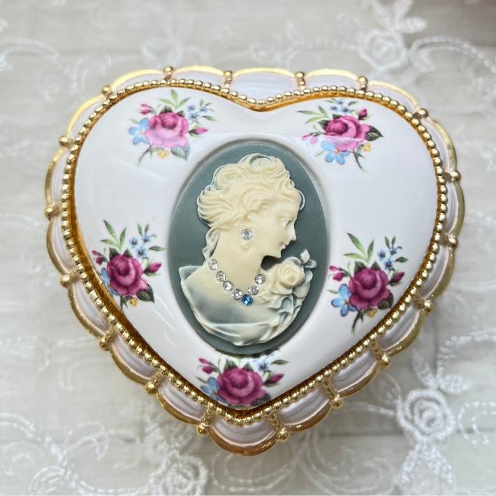 カメオ風 ハート 貴婦人 オルゴール ( ブルー 曲：エーデルワイス or