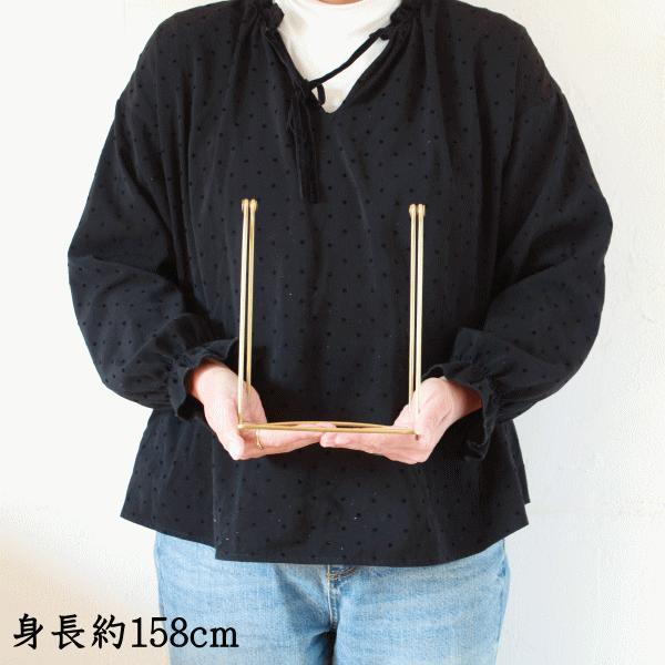 「欅無垢材 真鍮鋲 ヴィンテージ 卓上本立て 2段引き出し付き」 華鋲（けびょう） 真鍮 1対 磨き 2.3寸 お東 浄土真宗東大谷派 シキミ