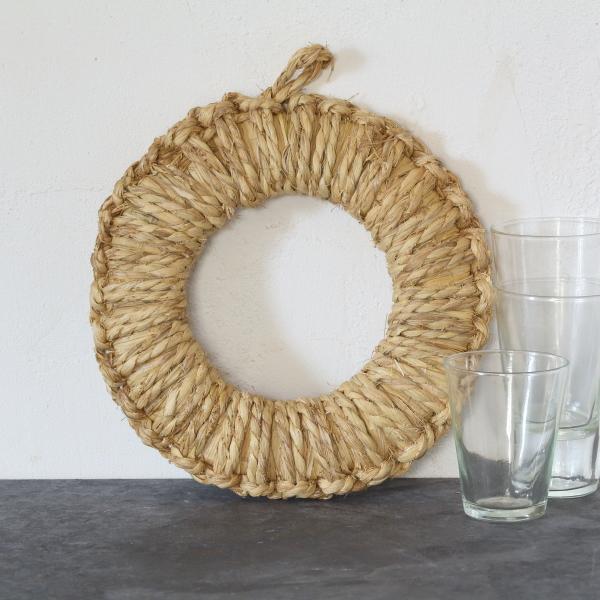 ワラ 釜敷き 大サイズ国産 新潟県 おしゃれ シンプル キッチン用品 鍋敷き 手作り キッチン雑貨 インテリア 6032 2401 Tremolo トレモロ 通販 Yahoo ショッピング