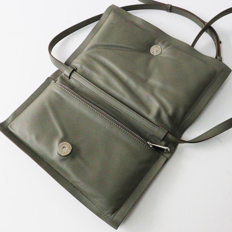 スプリングセール】極美品 サルヴァトーレフェラガモ Salvatore スプリングセール】極美品 サルヴァトーレフェラガモ Salvatore