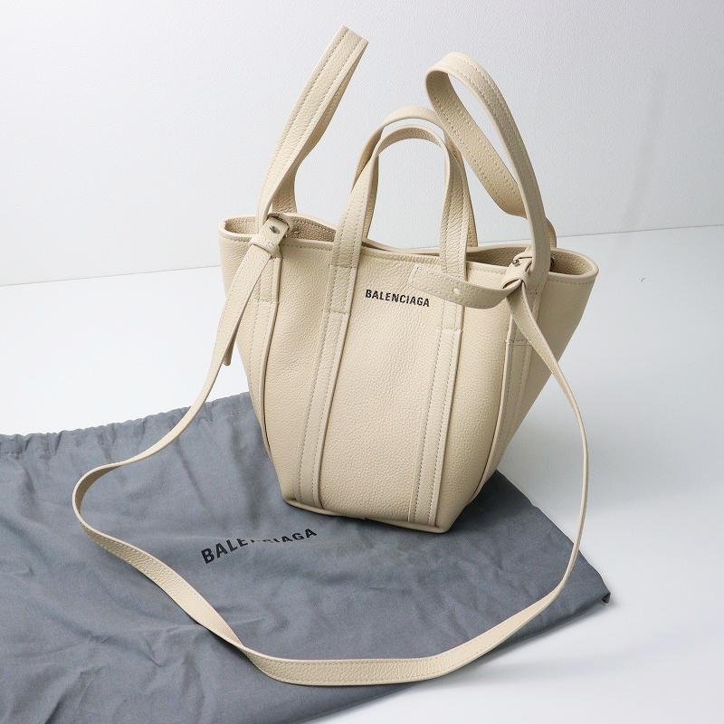 日本限定✨バレンシアガ ビストロ XS バスケット バッグ 2way エナメル 日本限定✨バレンシアガ ビストロ XS バスケット バッグ 2way エナメル