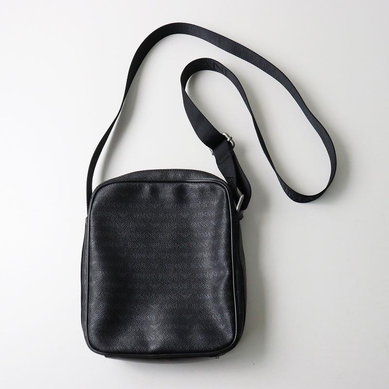 ARMANI JEANS アルマーニ ジーンズ ロゴプリント PVC レザー 斜め掛け