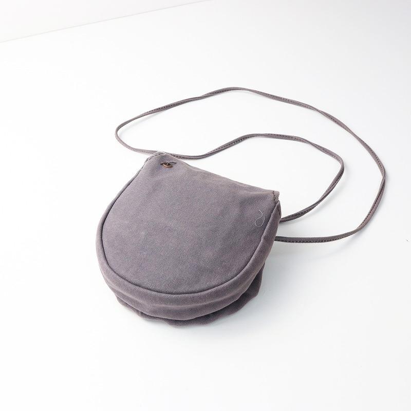 エバゴス ebagos 防水キャンパス サークルポシェット/グレー 紅 エバゴス ebagos 防水キャンパス サークルポシェット/グレー 紅