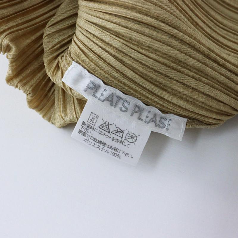 美品 プリーツプリーズ イッセイミヤケ PLEATS PLEASE ISSEY MIYAKE ドラゴンパターンプリーツブラウス 3 ベージュ//【2400014464801】 ISSEY MIYAKE（イッセイミヤケ） 美品 プリーツプリーズ PLEATS PLEASE