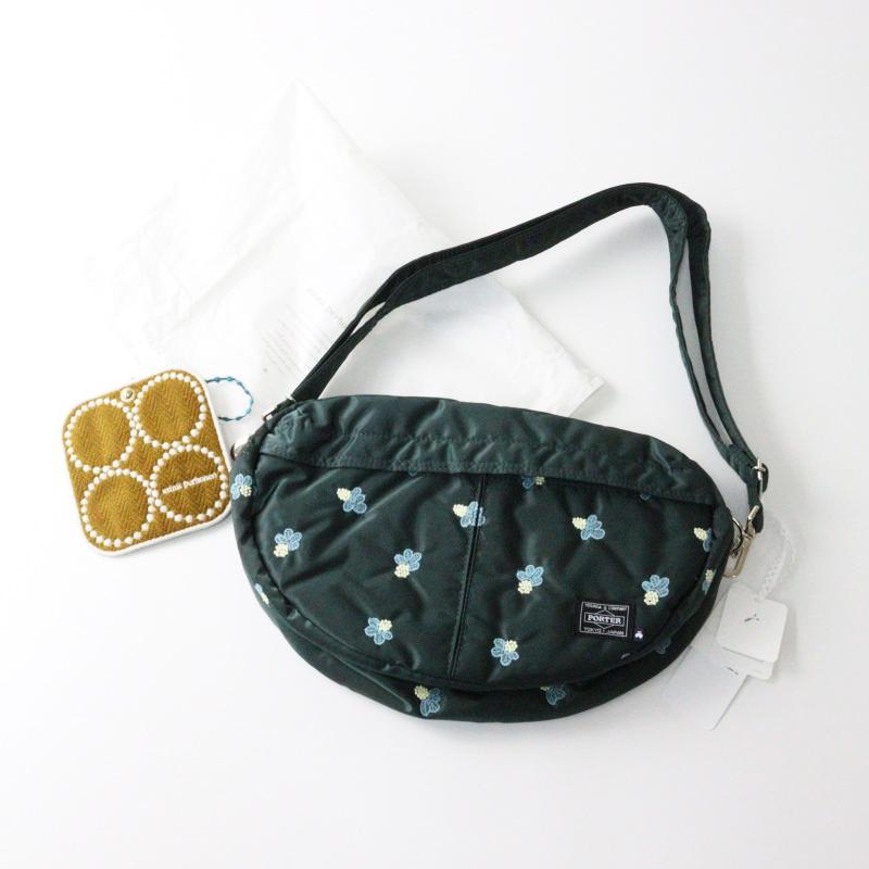 ミナペルホネン dop light berry 仕切りポケットのミニトートバッグ