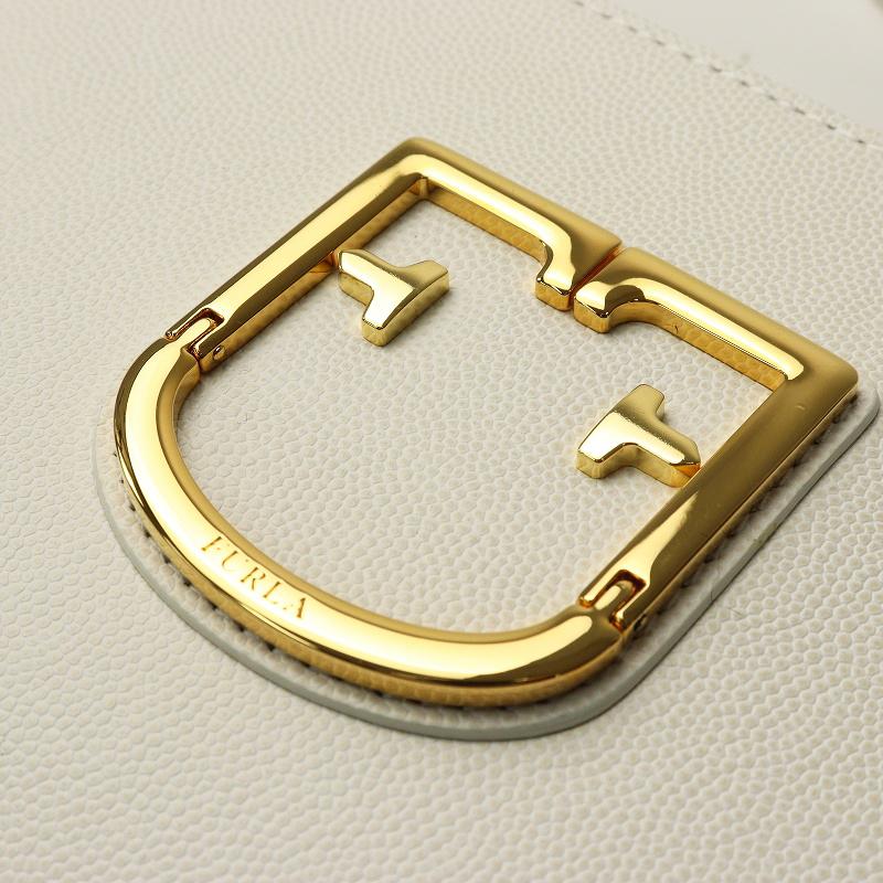 FURLA（フルラ） 美品 FURLA BRAVA MINI CROSSBODY レザーショルダー