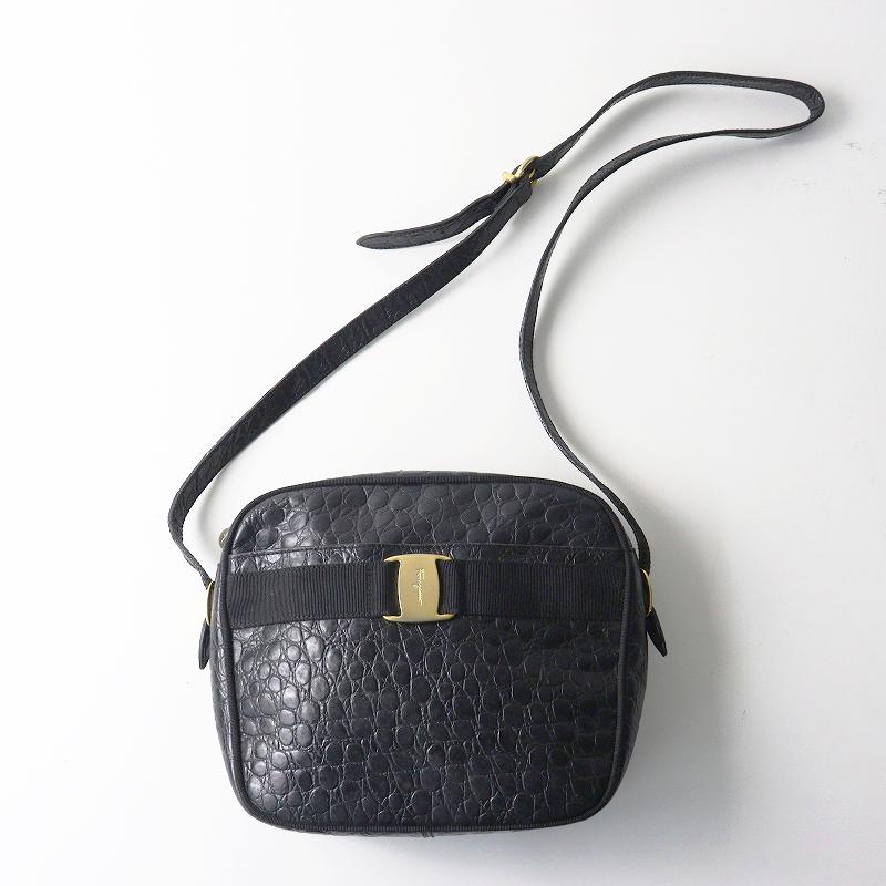Vintage Salvatore Ferragamo Crocodile embossed vara shoulder bag