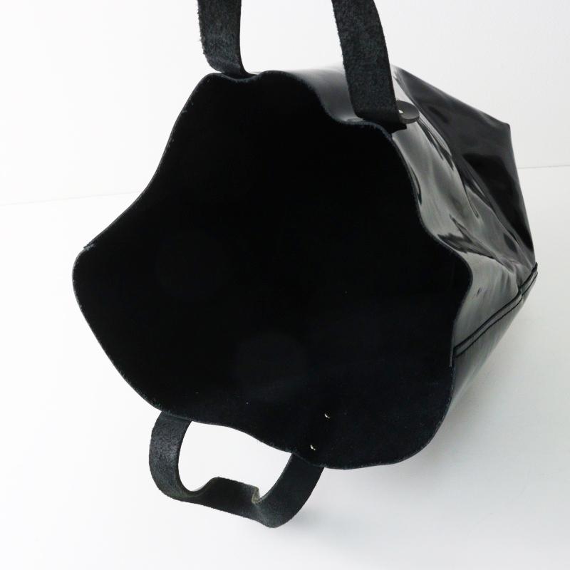 定価4.8万 テンベア TEMBEA DELIVERY TOTE MEDIUM エナメル デリバリー