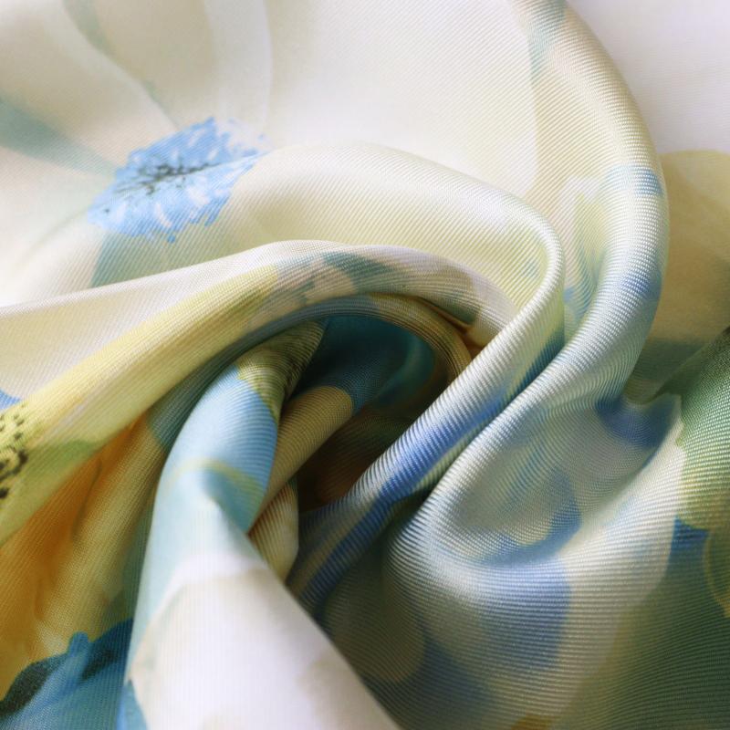 Vintage Salvatore Ferragamo silk scarf┃ヴィンテージ