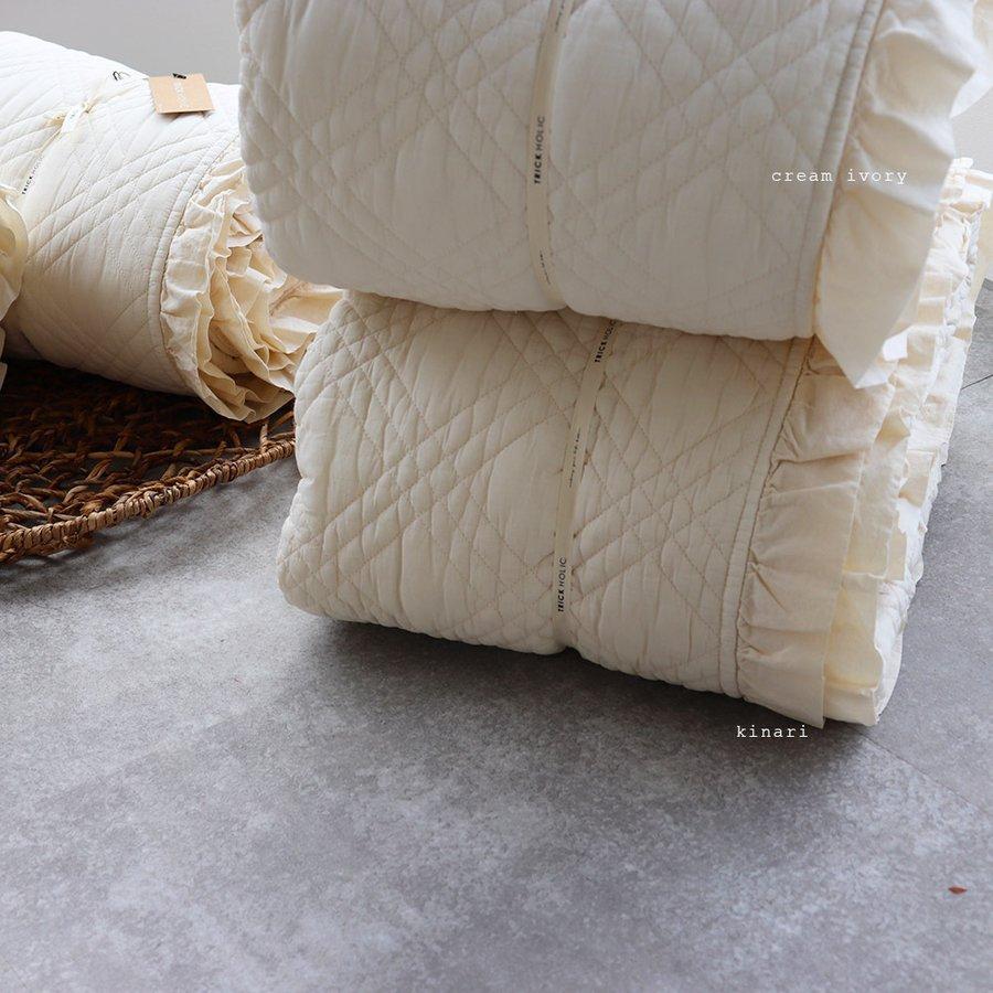 アウトレット 一部生地不良 汚れ 中綿増量 frill french quilt ibul 中綿プラス(約180×180cm)韓国製 TRICK HOLIC トリックホリック :b-quiltibul180:TRICKHOLIC - 通販 - Yahoo!ショッピング アウトレット 一部生地不良 汚れ 中綿増量 frill french quilt ibul 中綿プラス(約180×180cm)韓国製 TRICK HOLIC トリックホリック :b-quiltibul180:TRICKHOLIC - 通販 - Yahoo!ショッピング