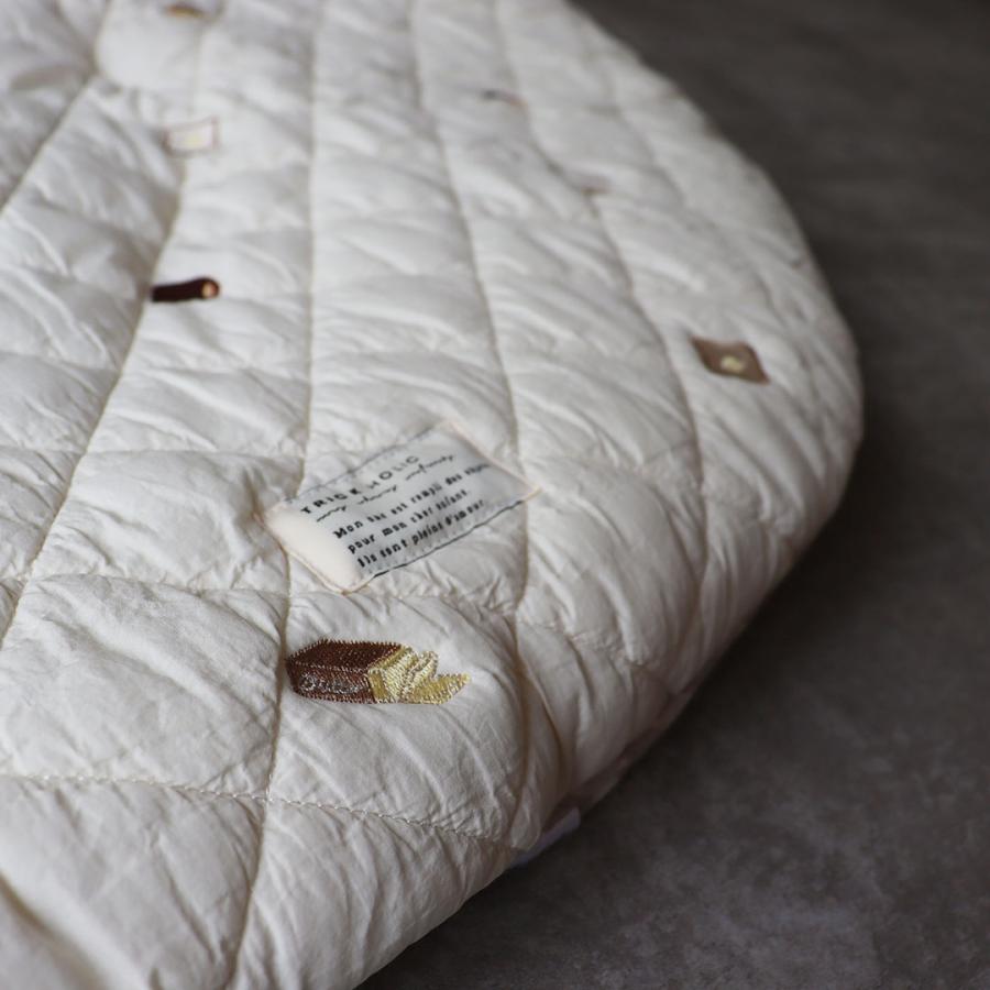 1/24 11時頃再入荷】pastry ラウンドラグ 刺繍 ラグマット ヌビマット