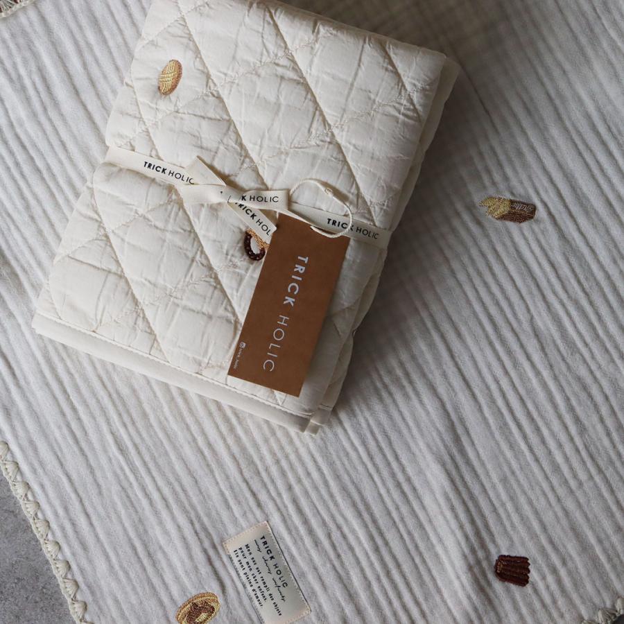 pastry おむつ替えマット（裏面：撥水生地）約45×70ｃｍ　ヌビ　おむつ替えマット　ペストリー　トリックホリック　オリジナル　TRICK HOLIC |  | 06