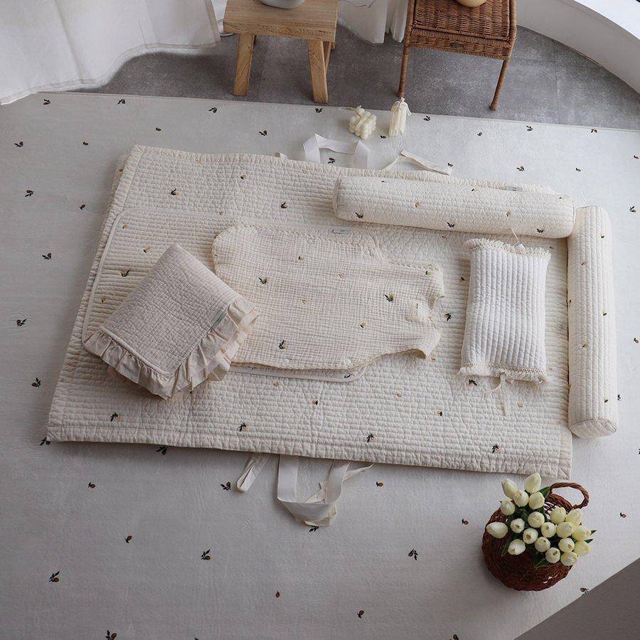 mini bolster cushion 星月/くま/レモンの刺繍（中綿付き）プレミアムキルト miniボルスタークッション（約60×10ｃｍ） |  | 18