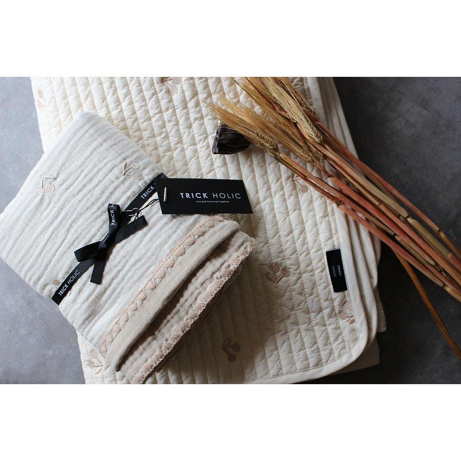 6重ガーゼブランケットさくらんぼの刺繍　Sサイズ（約70×85cm）ガーゼ　さくらんぼ　本場韓国製 オリジナルブランケット |  | 16