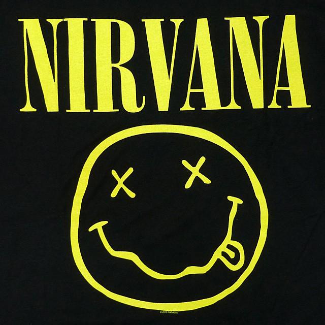 海外正規オフィシャル NIRVANA SMILEY Tee ニルヴァーナ Tシャツ 海外正規オフィシャル NIRVANA SMILEY Tee ニルヴァーナ Tシャツ