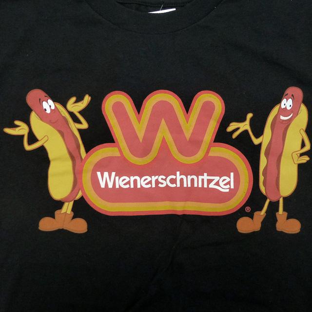 海外正規ライセンス Wienerschnitzel Hot Dog Tee ウィンナー